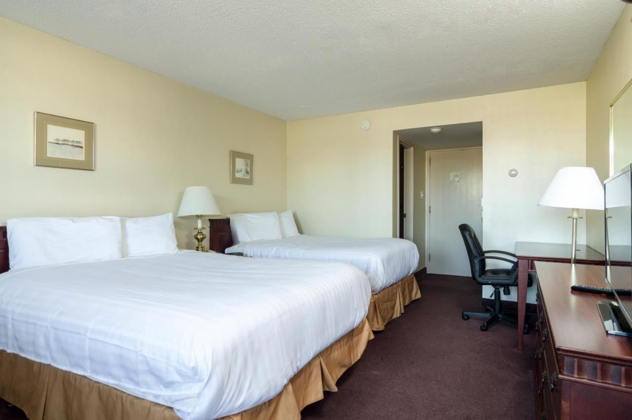 Irving West Hotel Gander Esterno foto